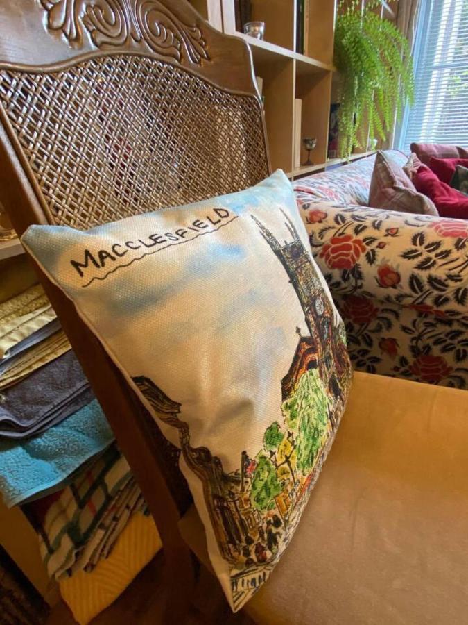 Quirky Town Centre Apartment With River Terrace Macclesfield Eksteriør billede
