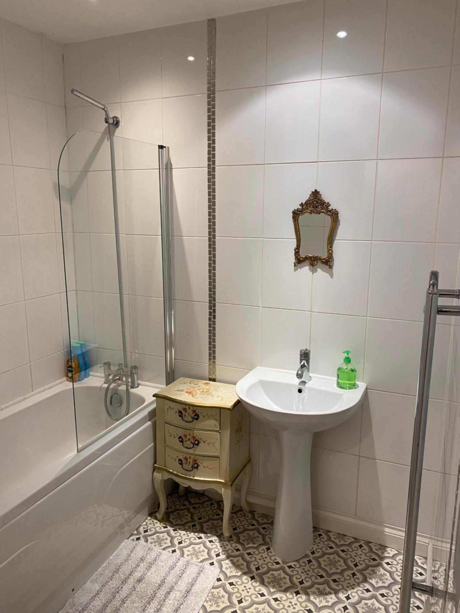 Quirky Town Centre Apartment With River Terrace Macclesfield Eksteriør billede