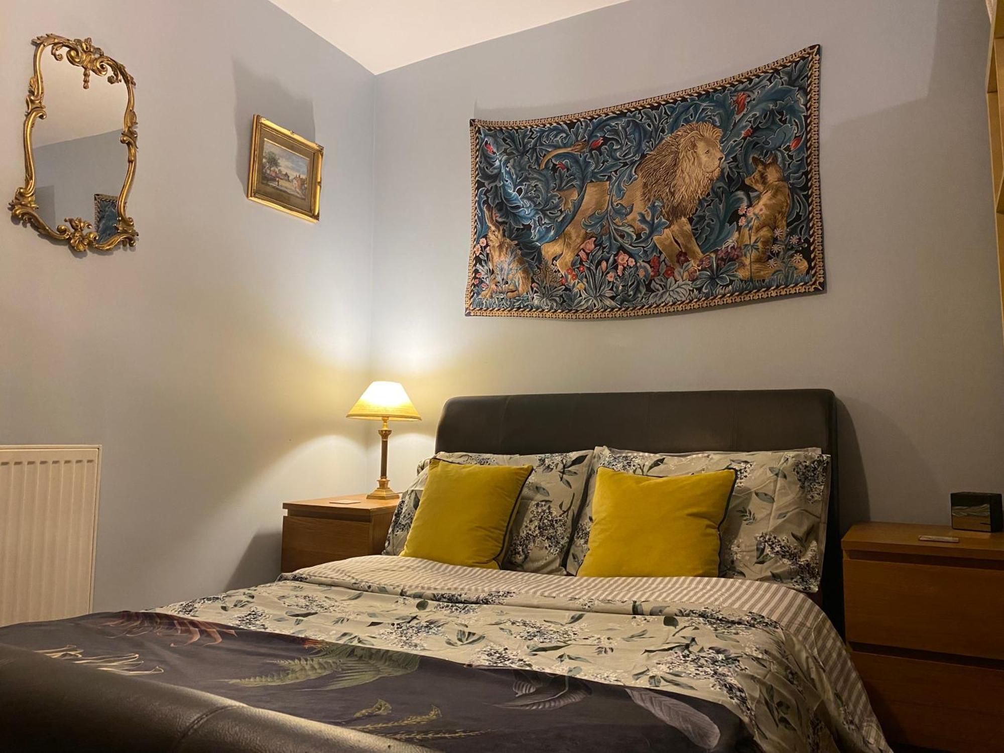 Quirky Town Centre Apartment With River Terrace Macclesfield Eksteriør billede