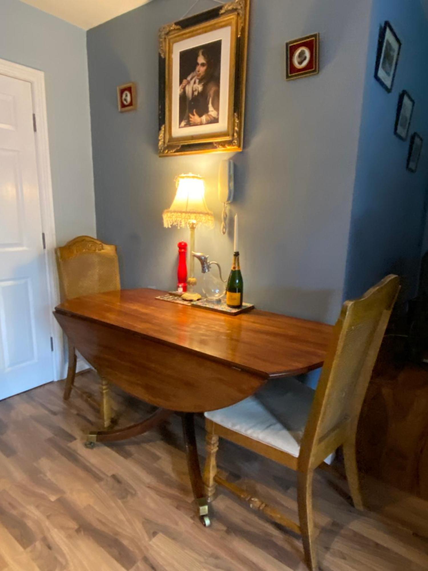 Quirky Town Centre Apartment With River Terrace Macclesfield Eksteriør billede